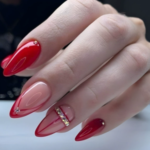 Nail tips that quickly beautify nails